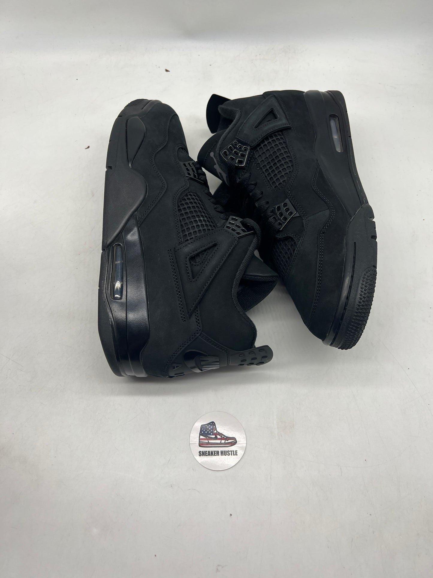 Jordan 4 Retro Black Cat (2025)