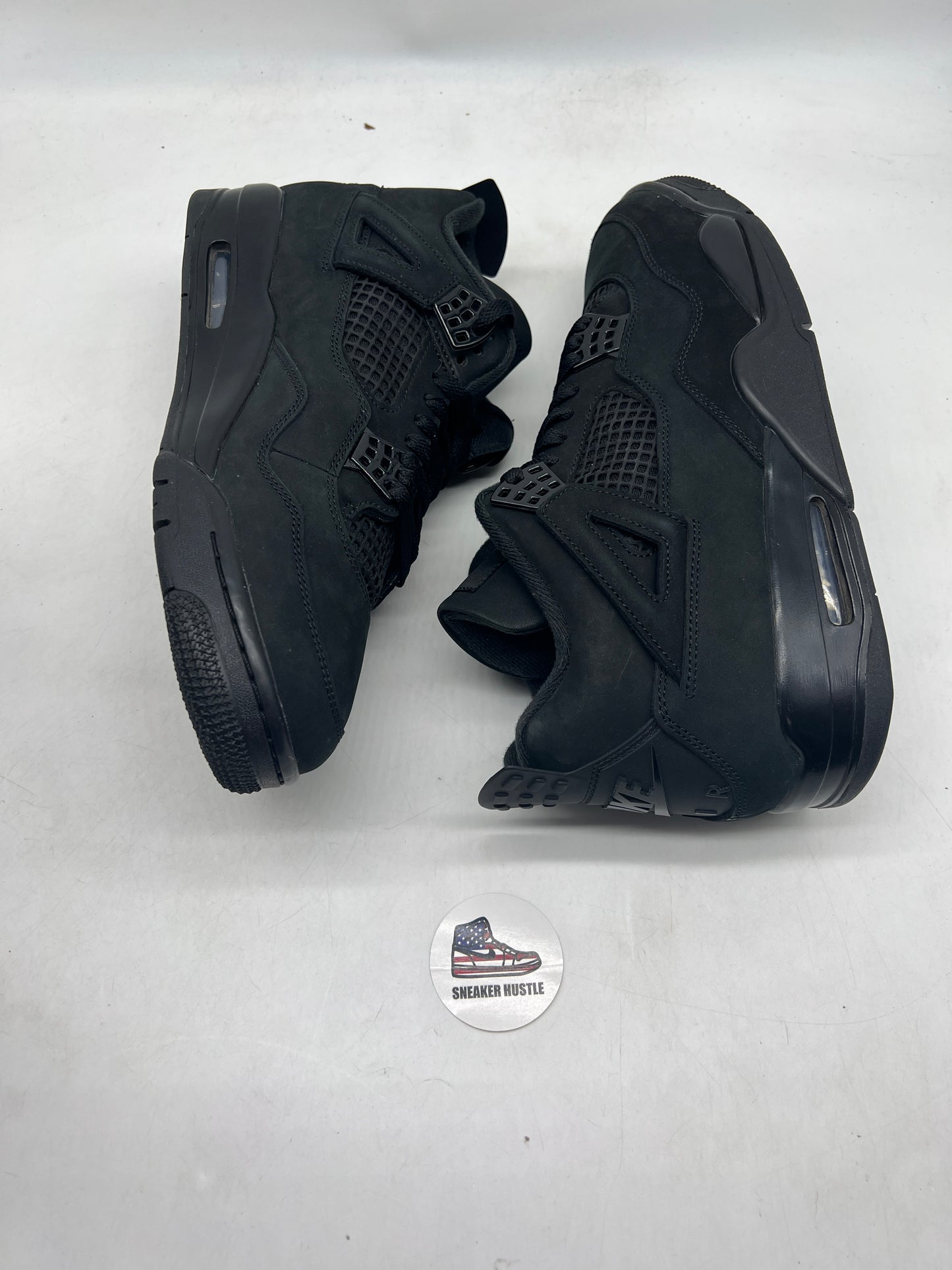 Jordan 4 Retro Black Cat (2025)