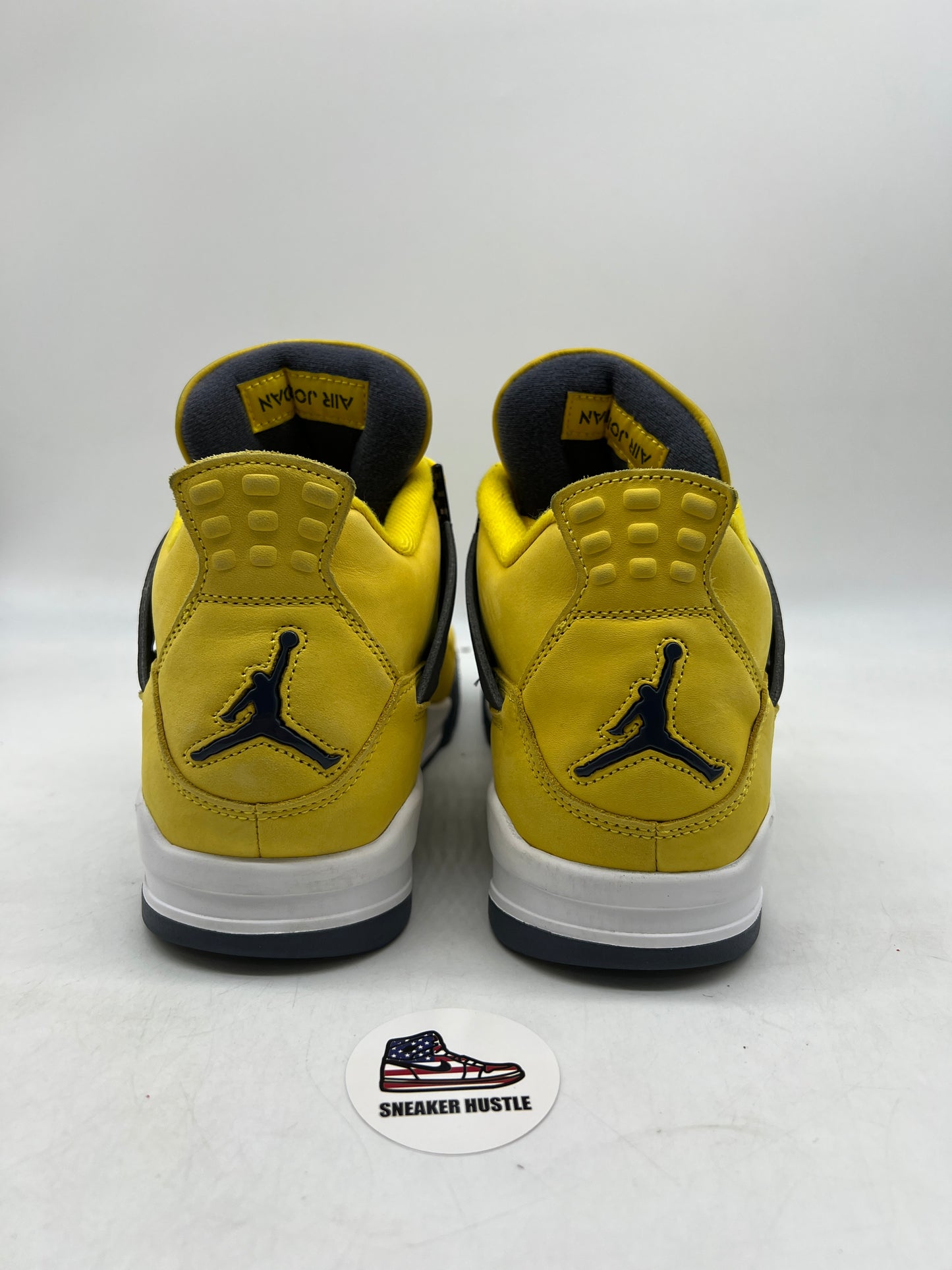 Jordan 4 Retro Lightning (2021)