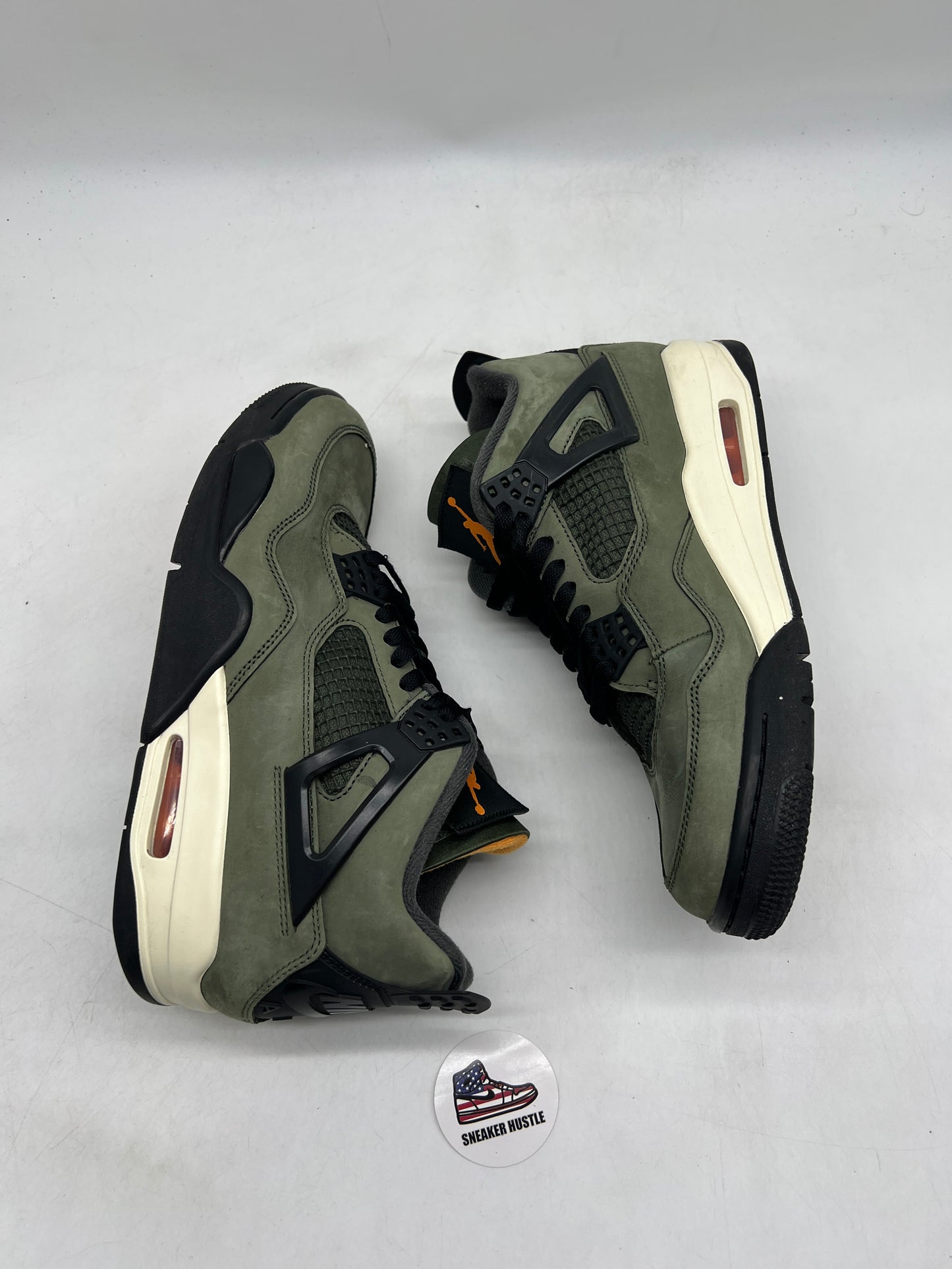 Jordan 4 Retro OG SP Undefeated (2025)