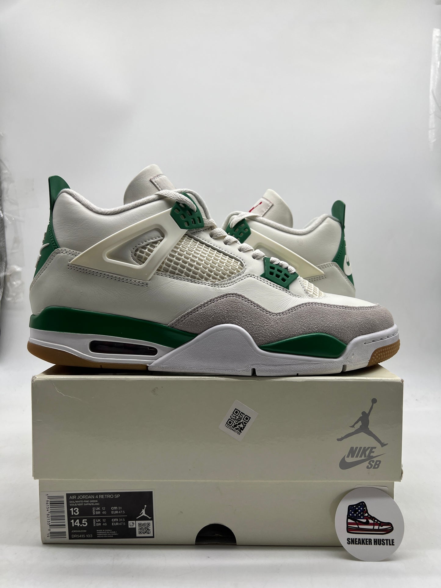 Jordan 4 Retro SB Pine Green