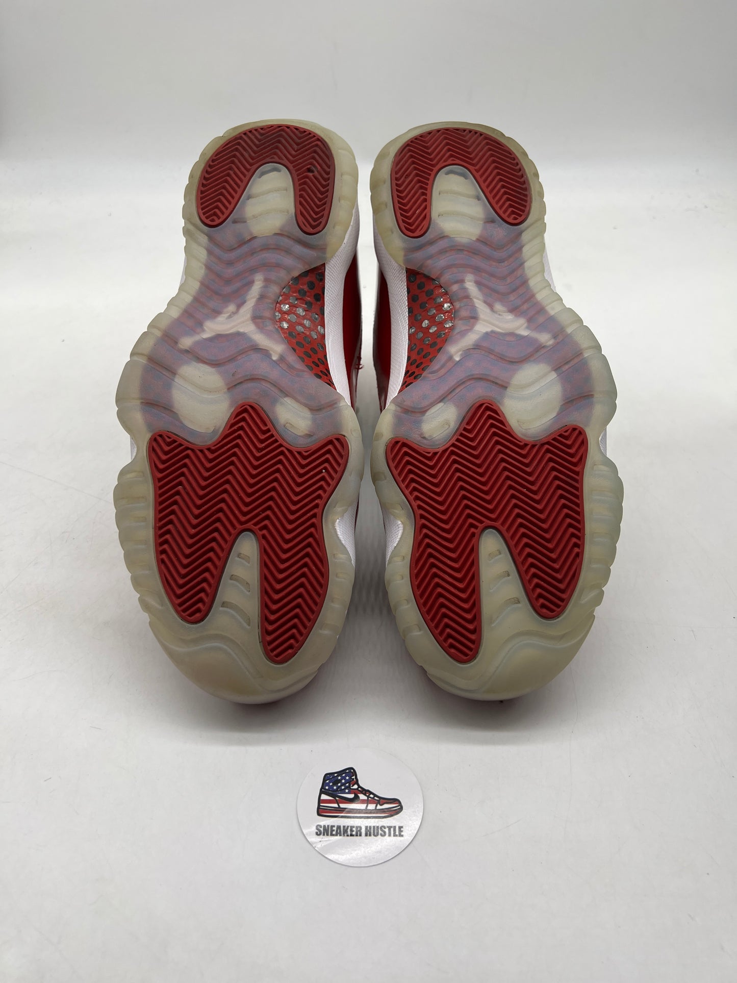 Jordan 11 Retro Cherry (2022)