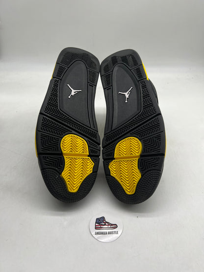 Jordan 4 Retro Thunder (2023)