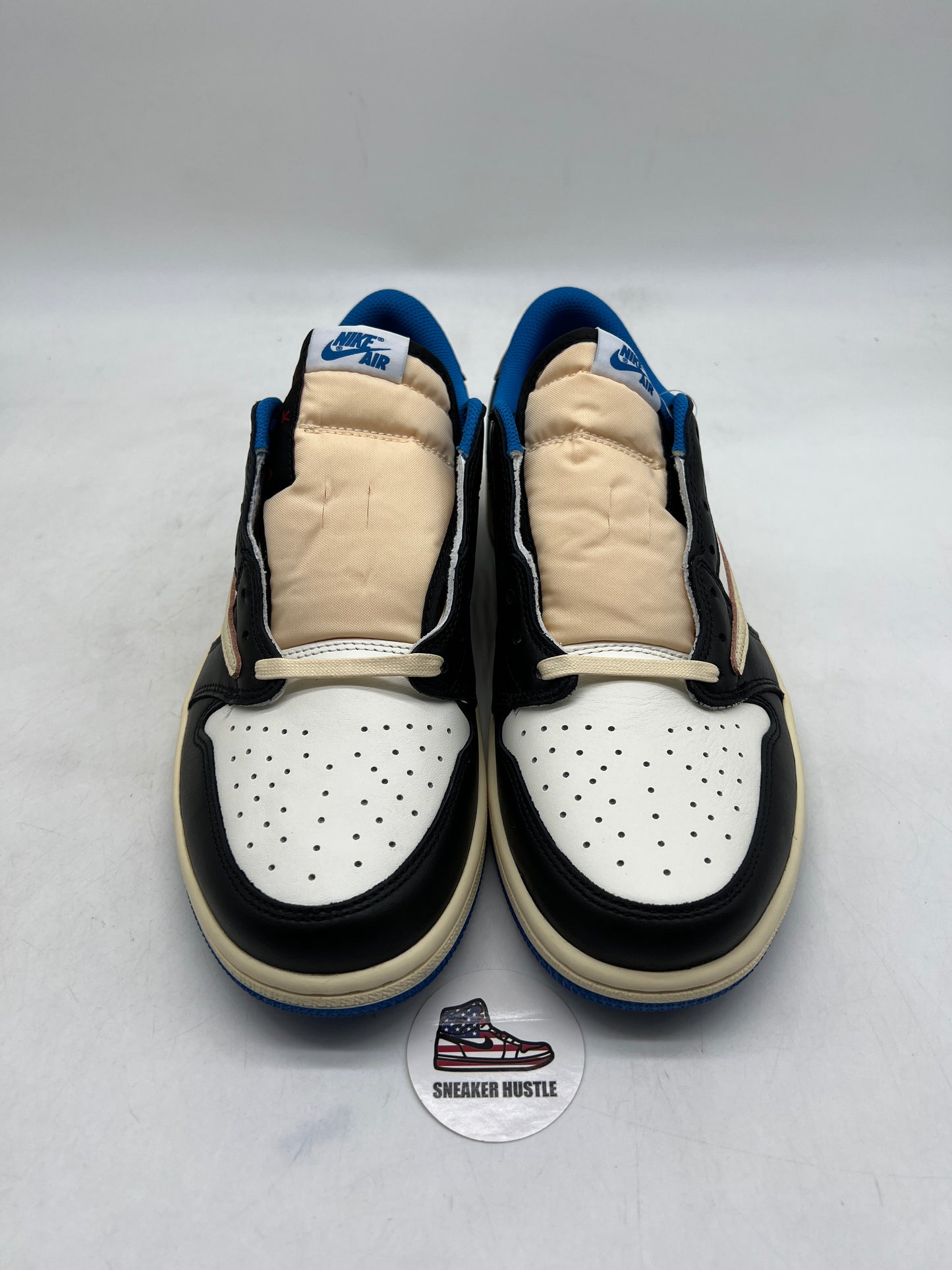 Jordan 1 Retro Low OG SP Fragment x Travis Scott