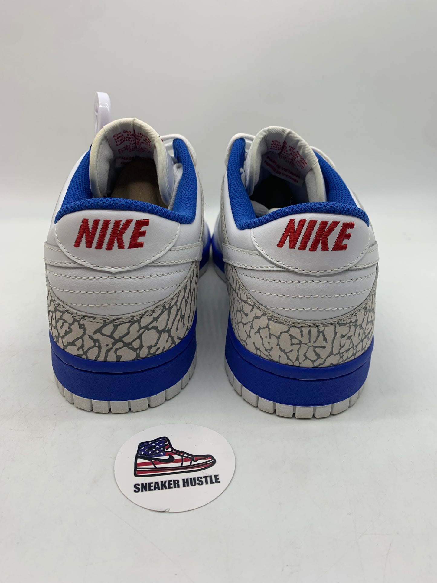 Nike Dunk Low Jordan Pack