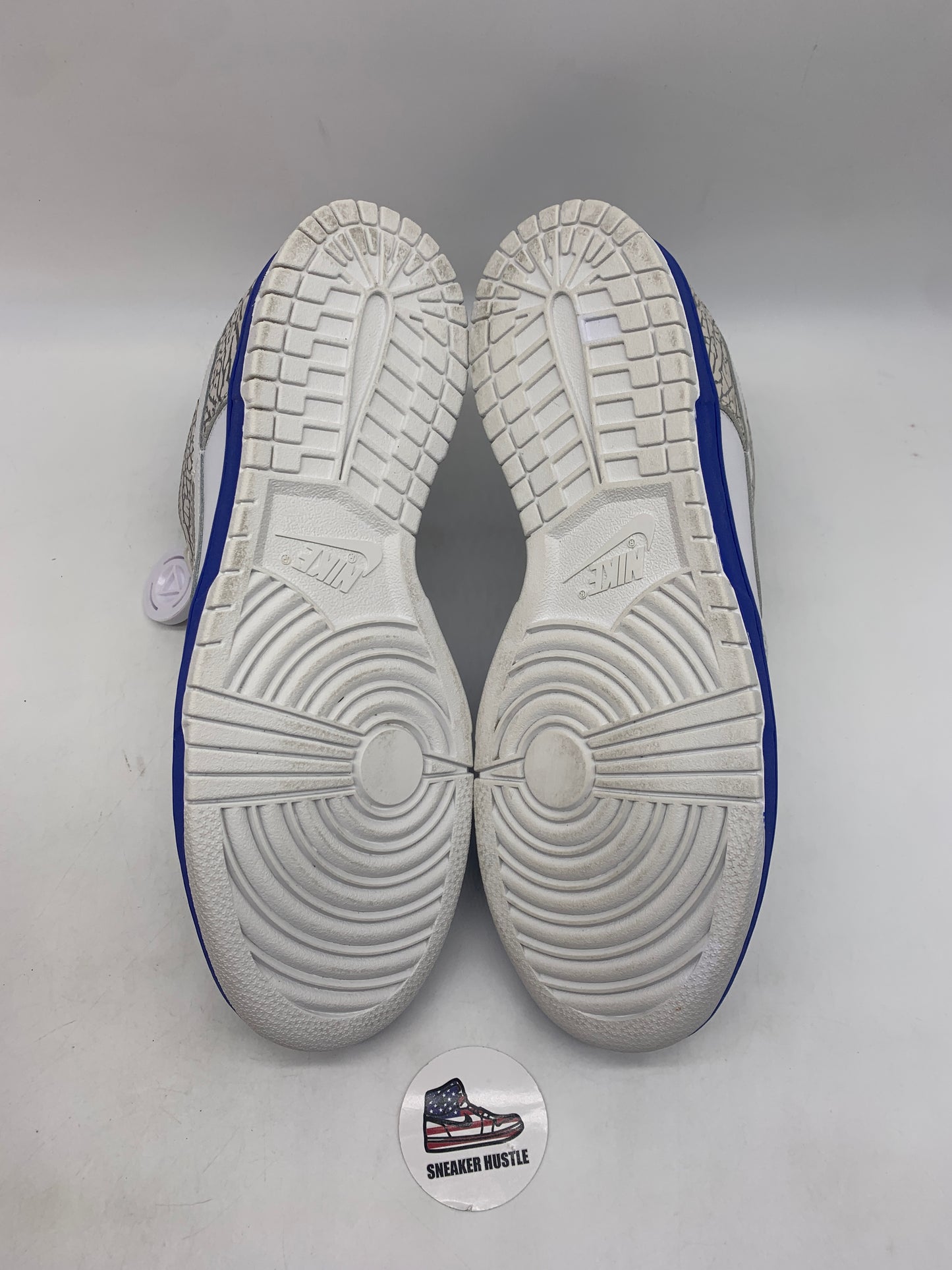 Nike Dunk Low Jordan Pack