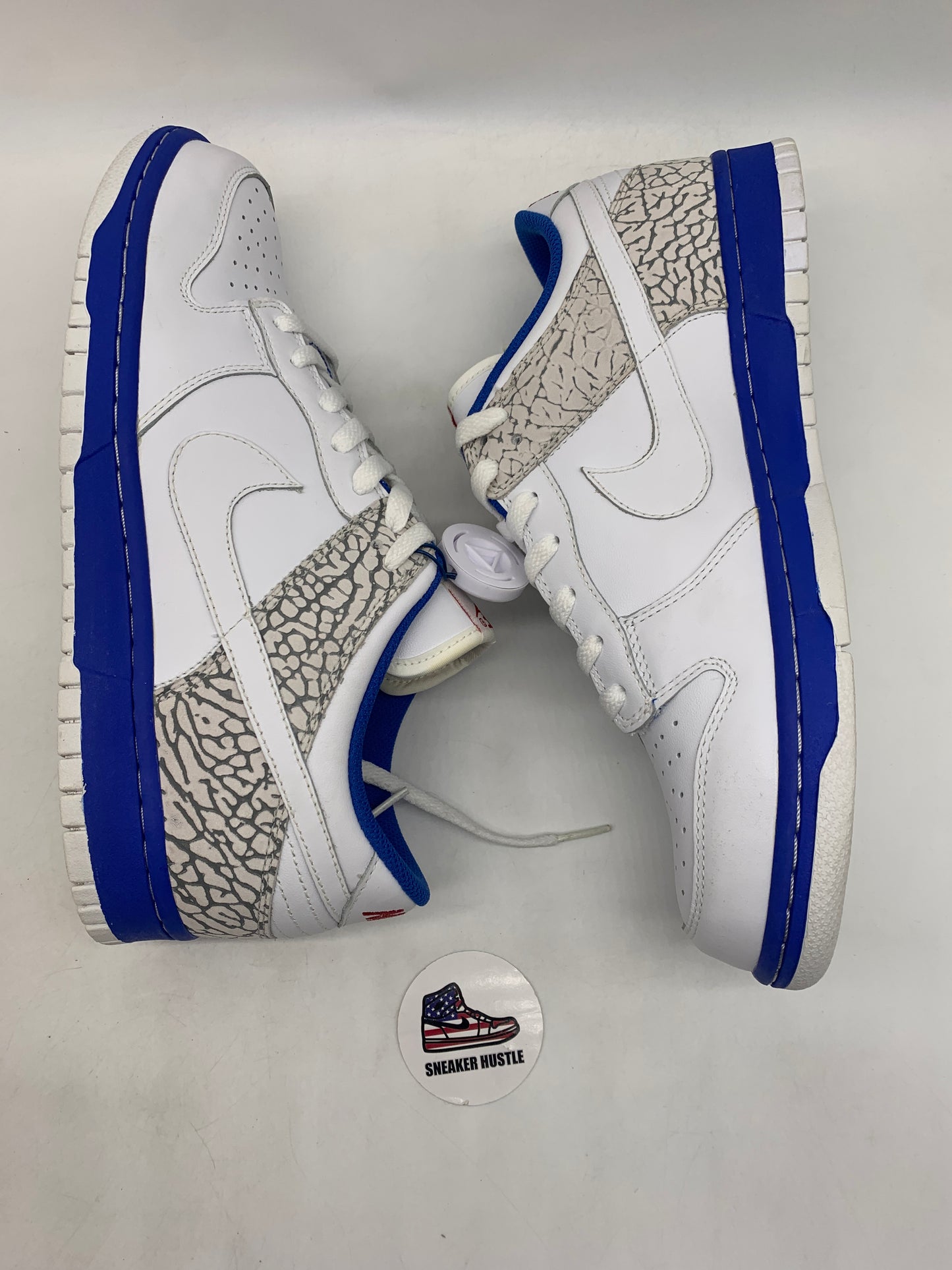 Nike Dunk Low Jordan Pack