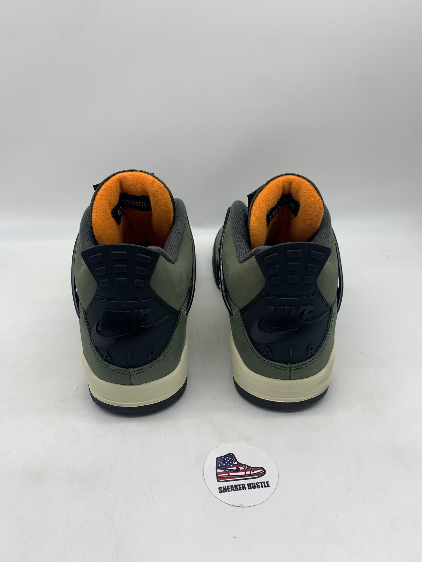 Jordan 4 Retro OG SP Undefeated (2025)