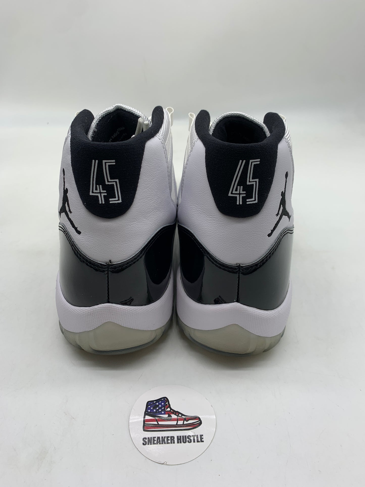 Jordan 11 Retro Concord (2018)
