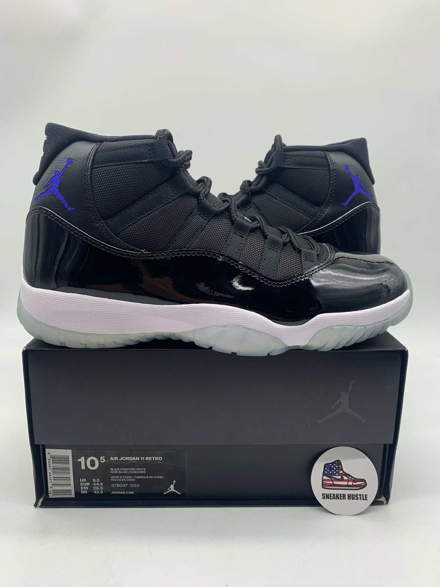 Jordan 11 Retro Space Jam (2016)