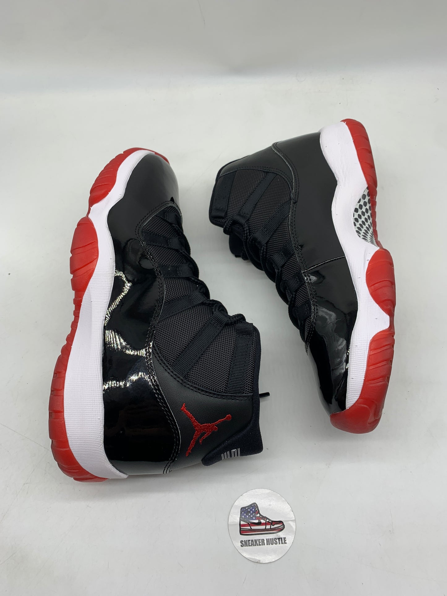 Jordan 11 Retro Playoffs Bred (2019)