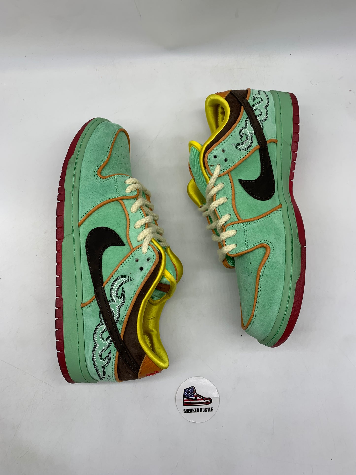 Nike SB Dunk Low Rodeo Tourmaline