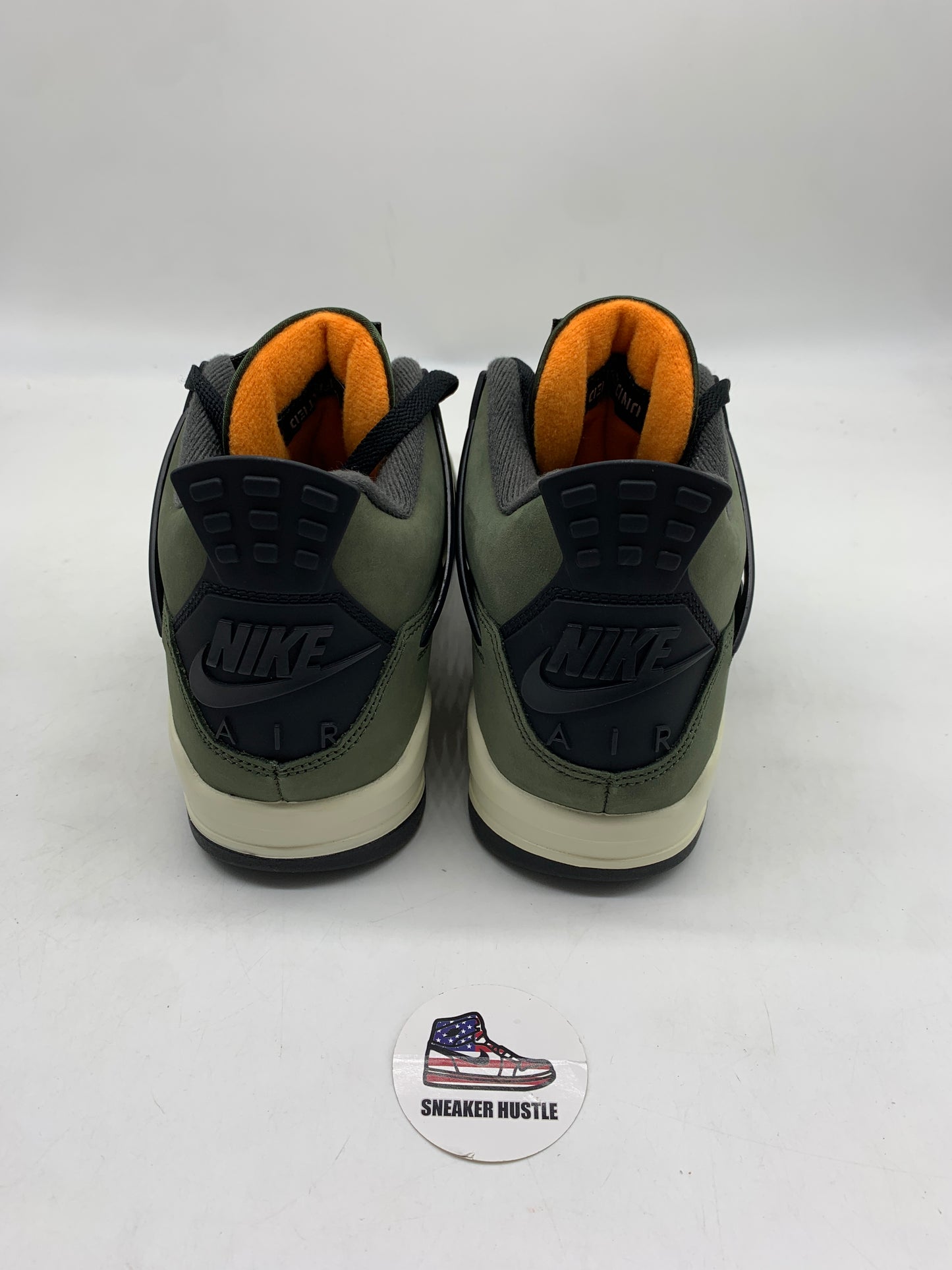 Jordan 4 Retro OG SP Undefeated (2025)