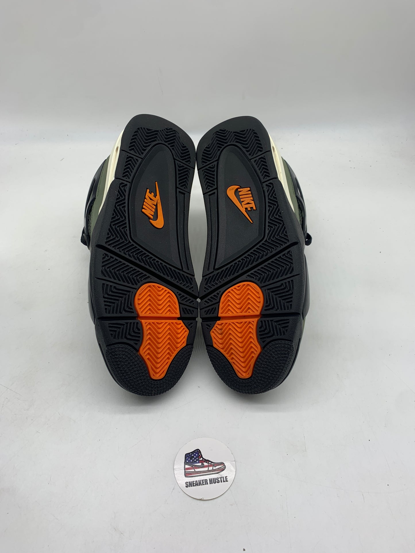 Jordan 4 Retro OG SP Undefeated (2025)