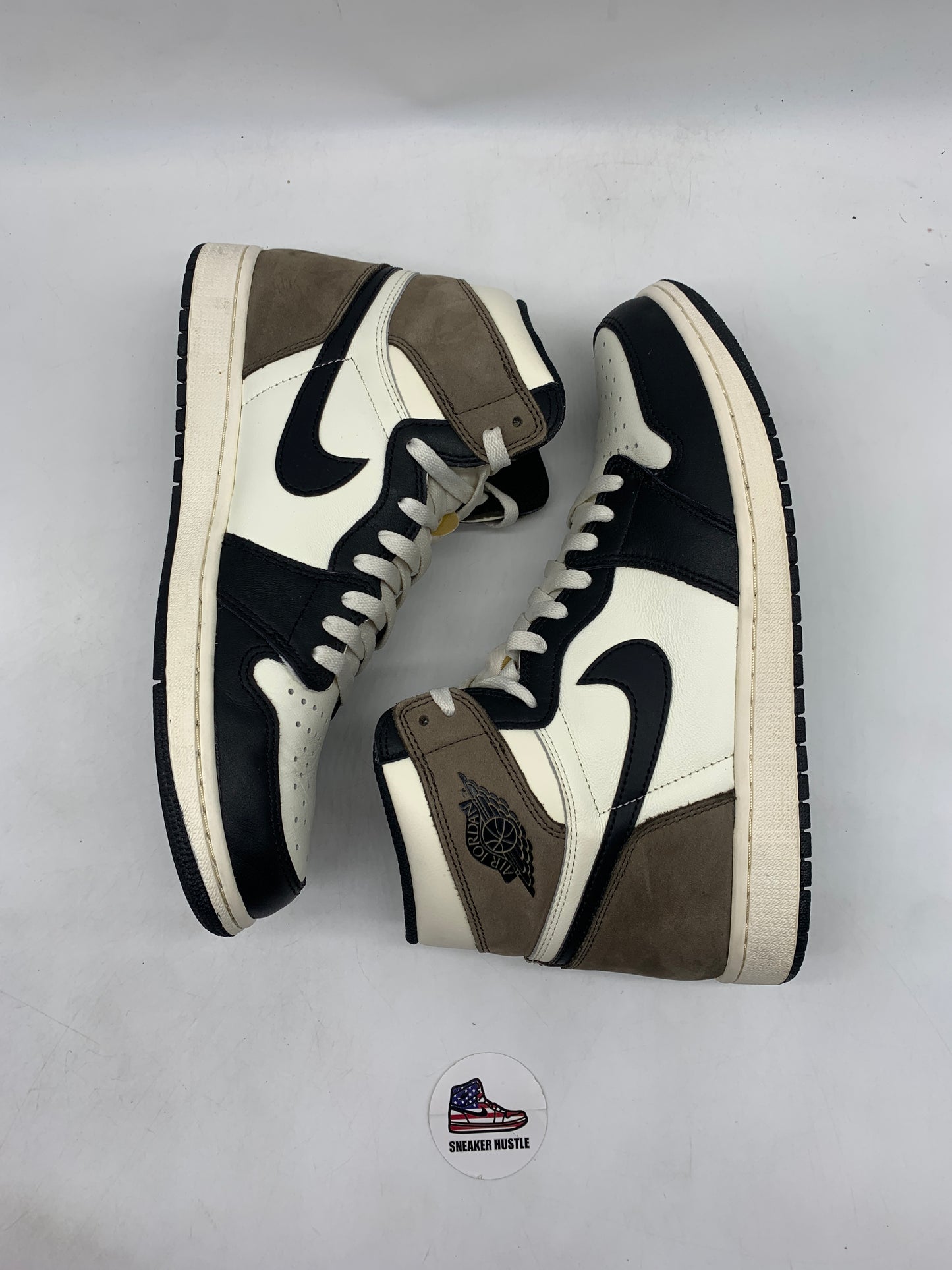 Jordan 1 Retro High Dark Mocha