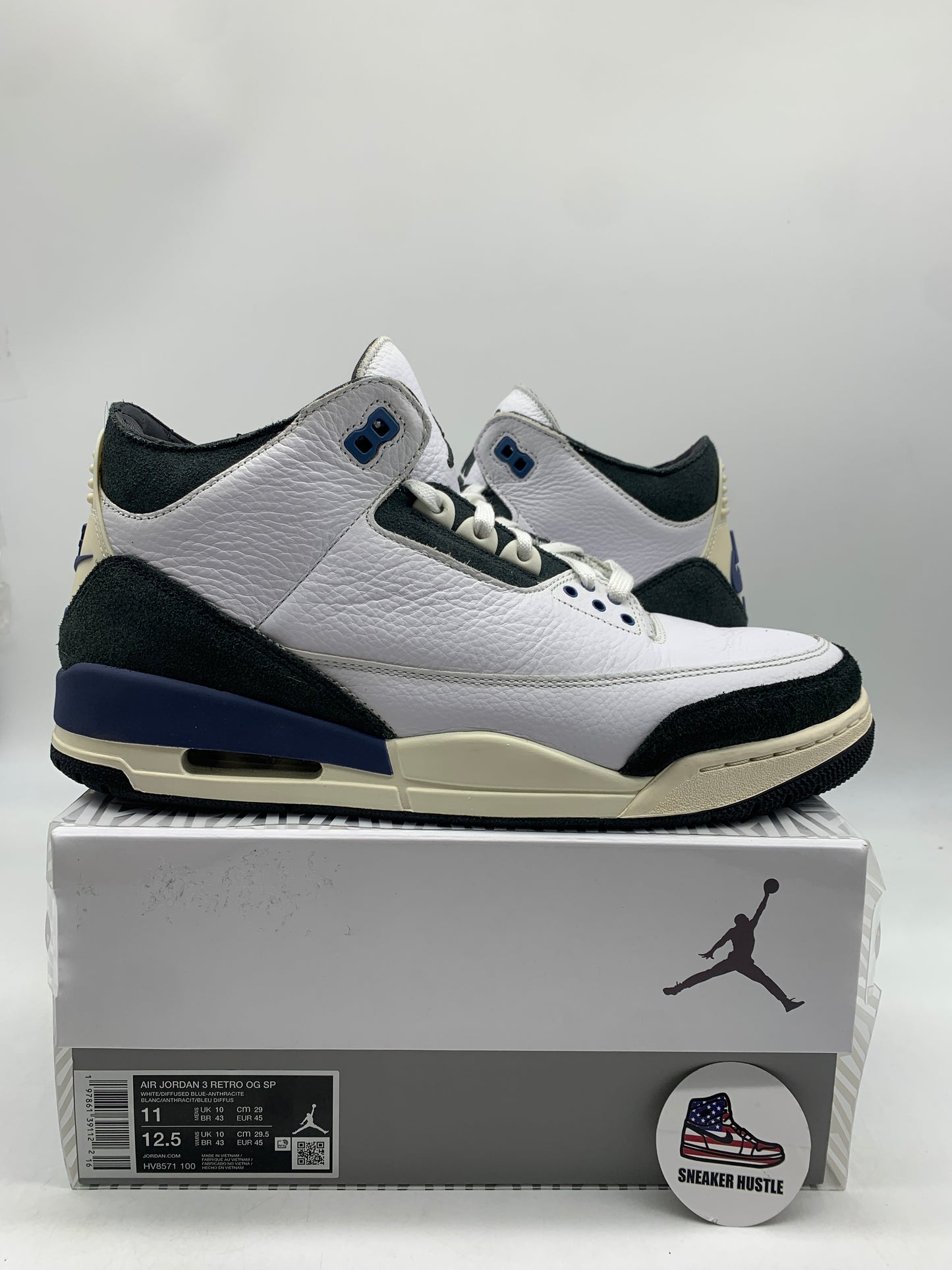 Jordan 3 Retro OG SP A Ma Maniére Diffused Blue