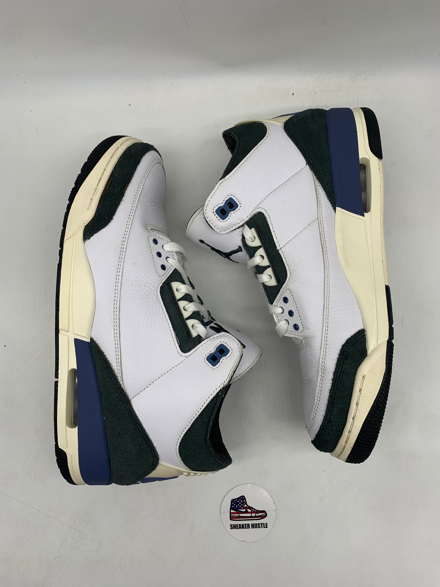 Jordan 3 Retro OG SP A Ma Maniére Diffused Blue