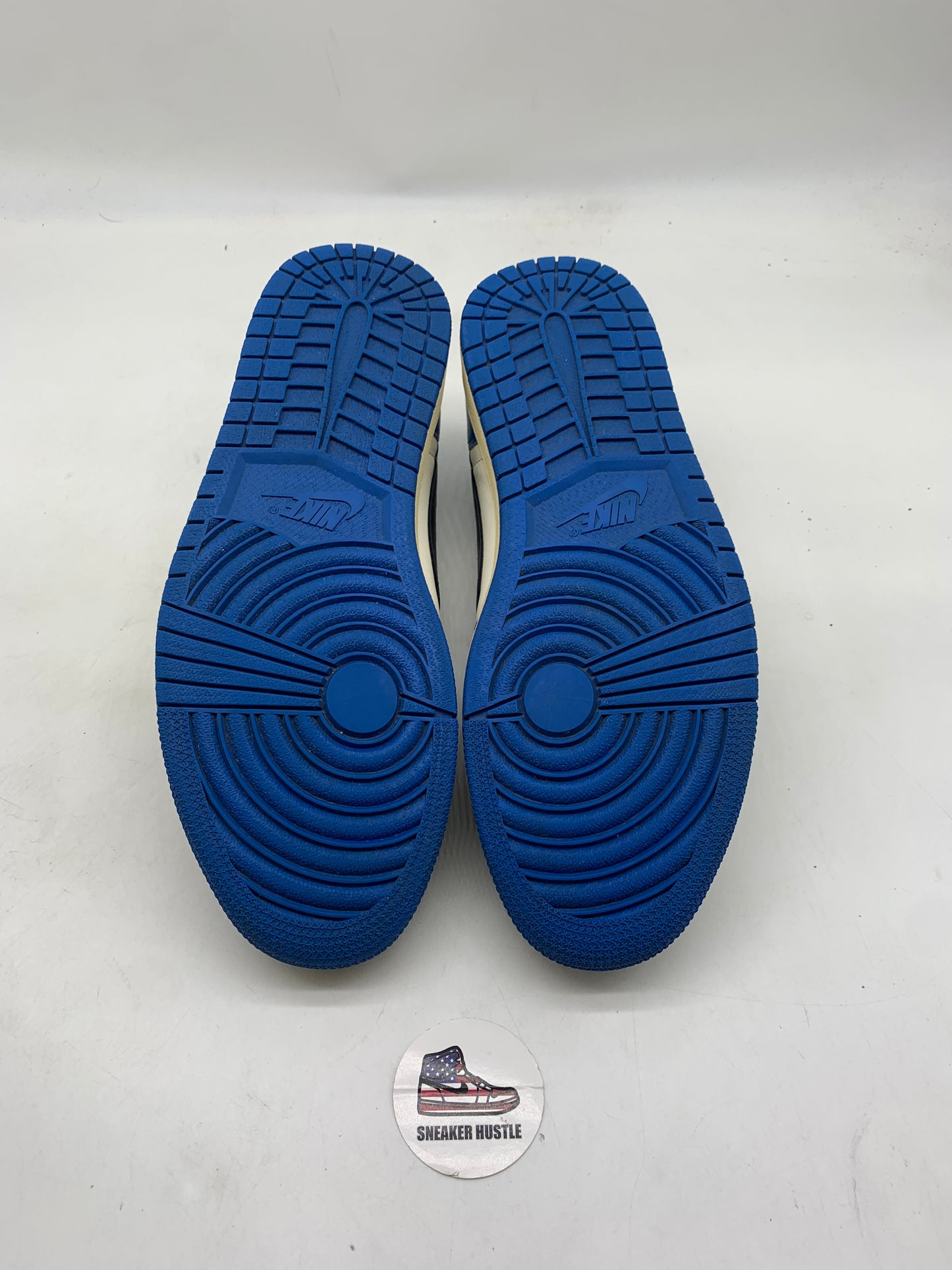 Jordan 1 Retro Low OG SP Fragment x Travis Scott
