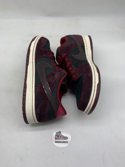 Nike SB Dunk Low Riot Skateshop