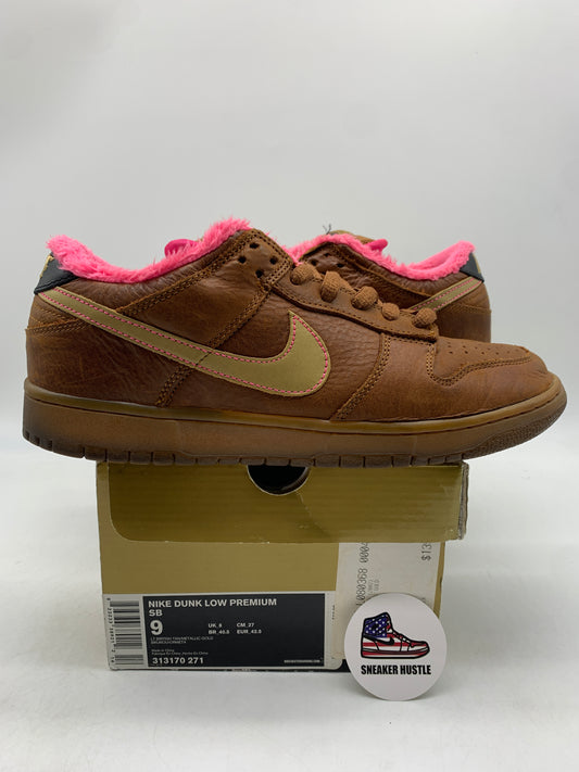 Nike SB Dunk Low Gibson Guitar Case