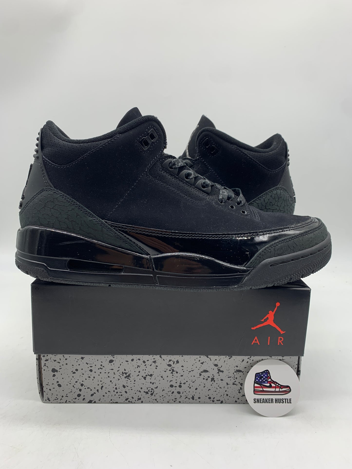 Jordan 3 Retro Black Cat (2025)