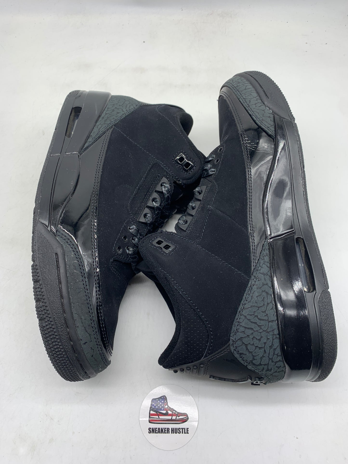 Jordan 3 Retro Black Cat (2025)