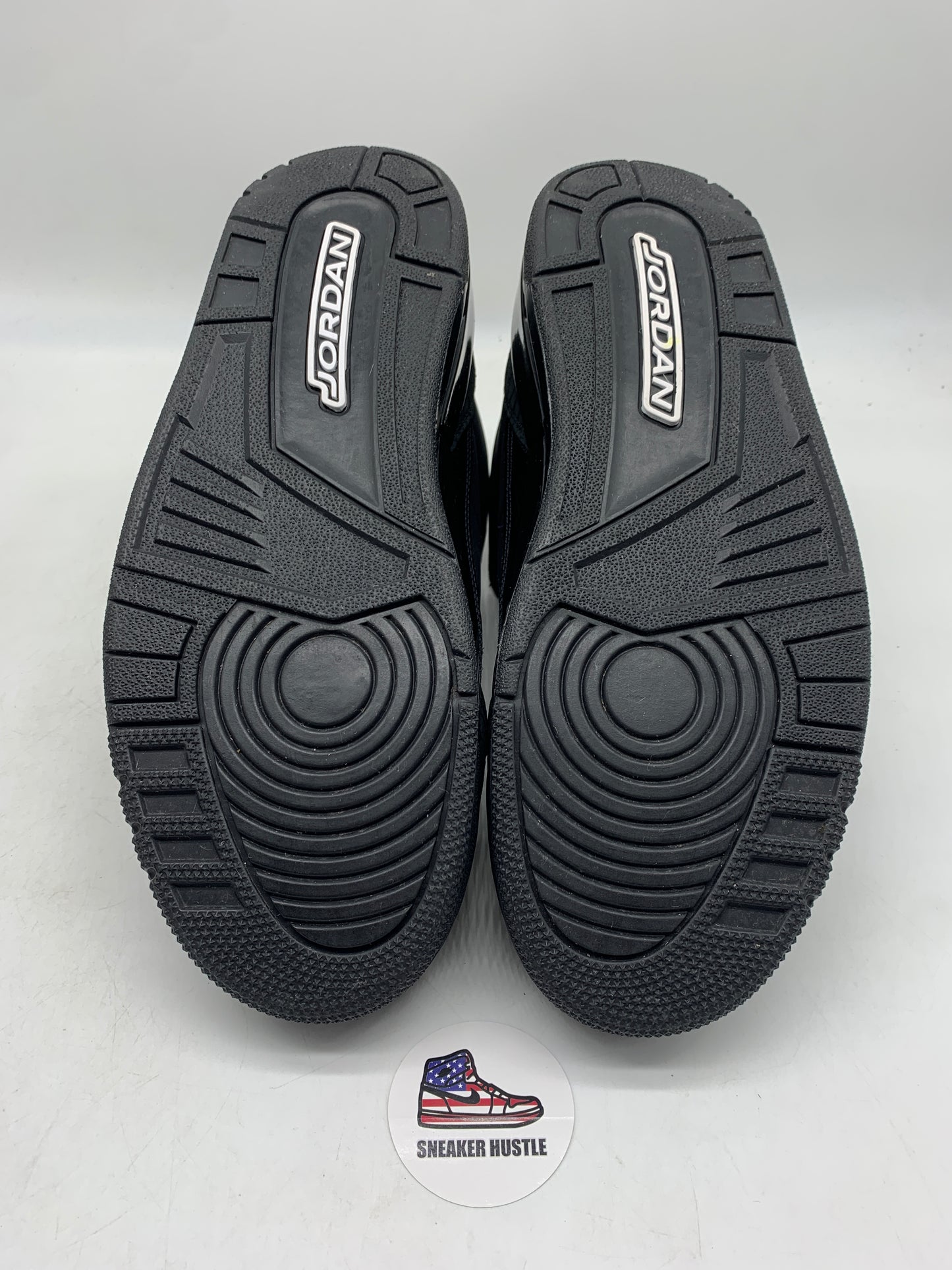 Jordan 3 Retro Black Cat (2025)