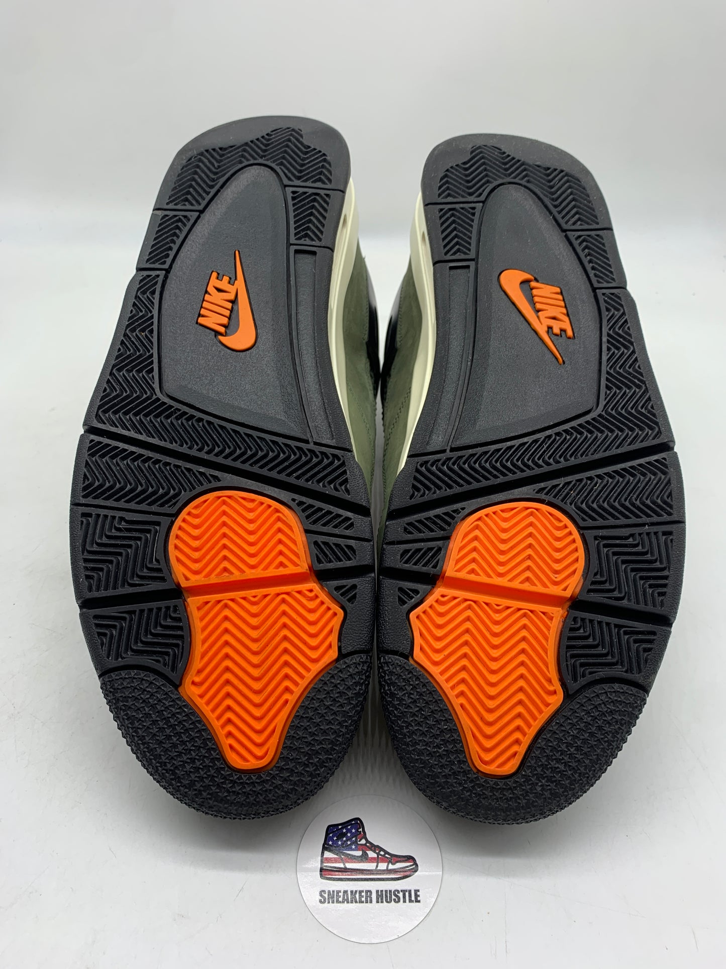 Jordan 4 Retro OG SP Undefeated (2025)