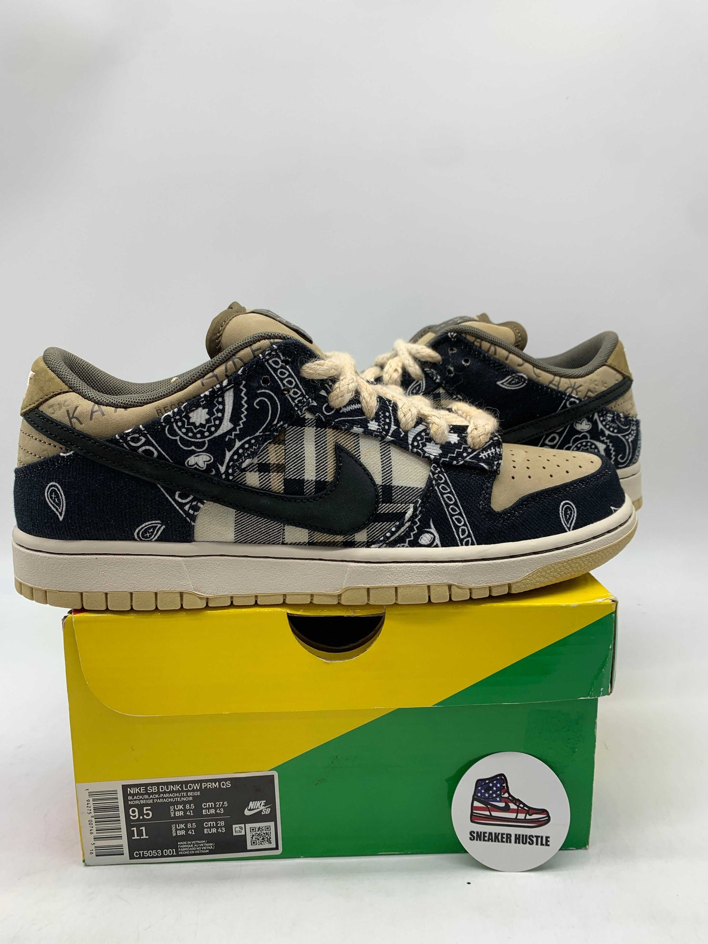 Nike SB Dunk Low Travis Scott sneakers size 9.5 new release