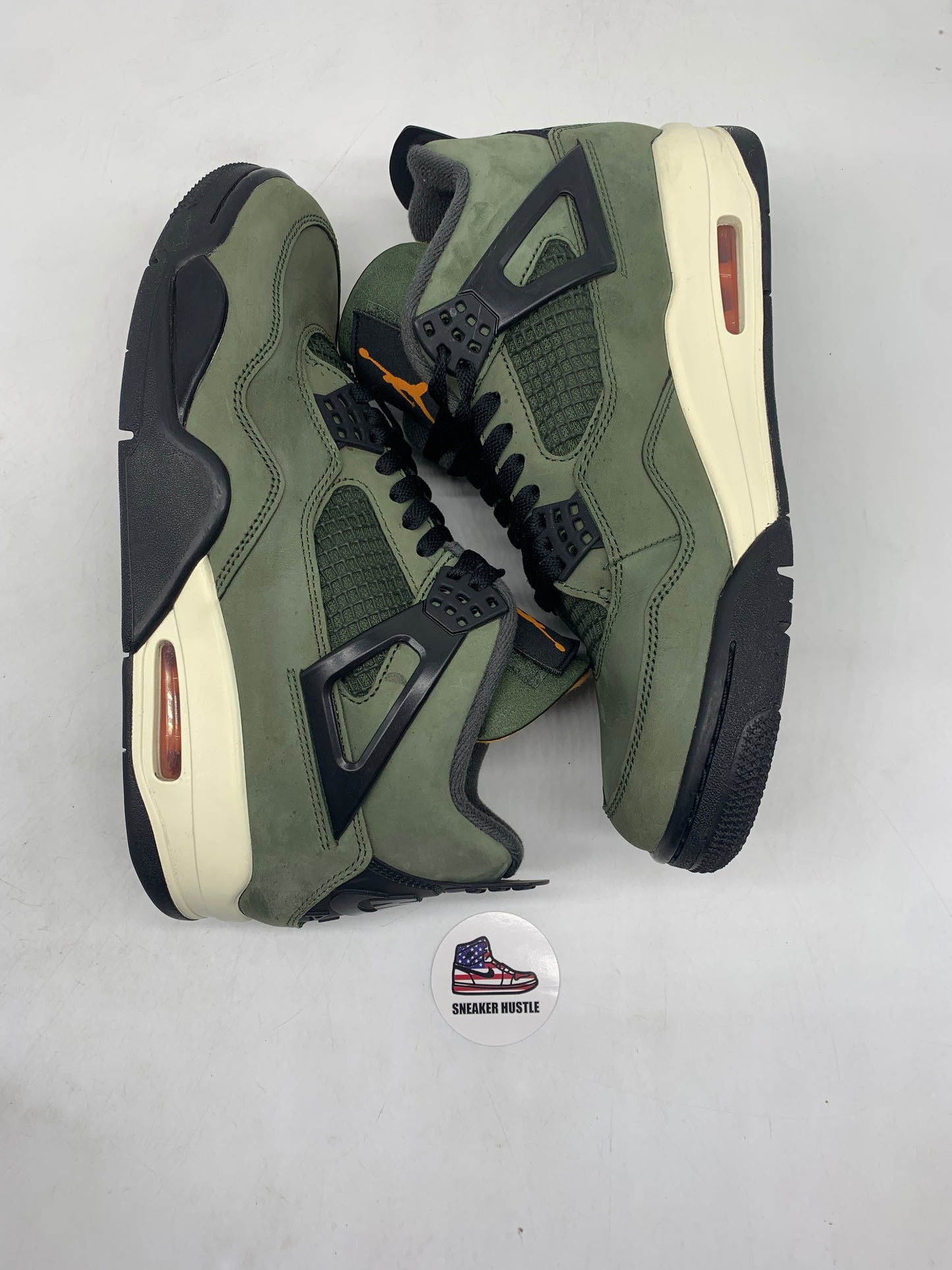 Jordan 4 Retro OG SP Undefeated (2025)