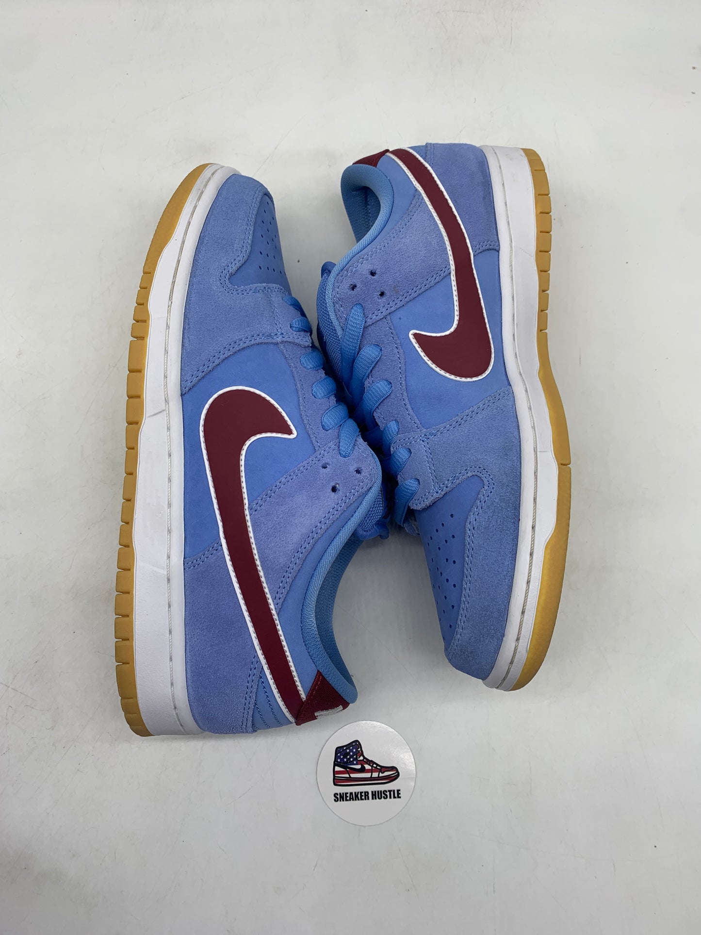 Nike SB Dunk Low Philadelphia Phillies