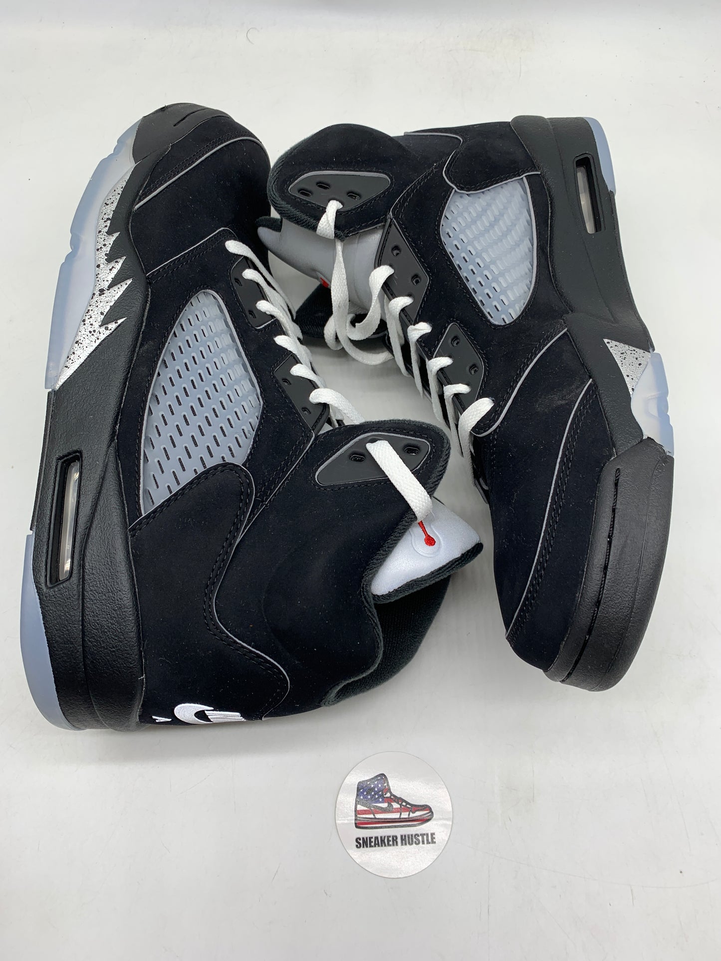 Jordan 5 Retro OG Black Metallic Reimagined