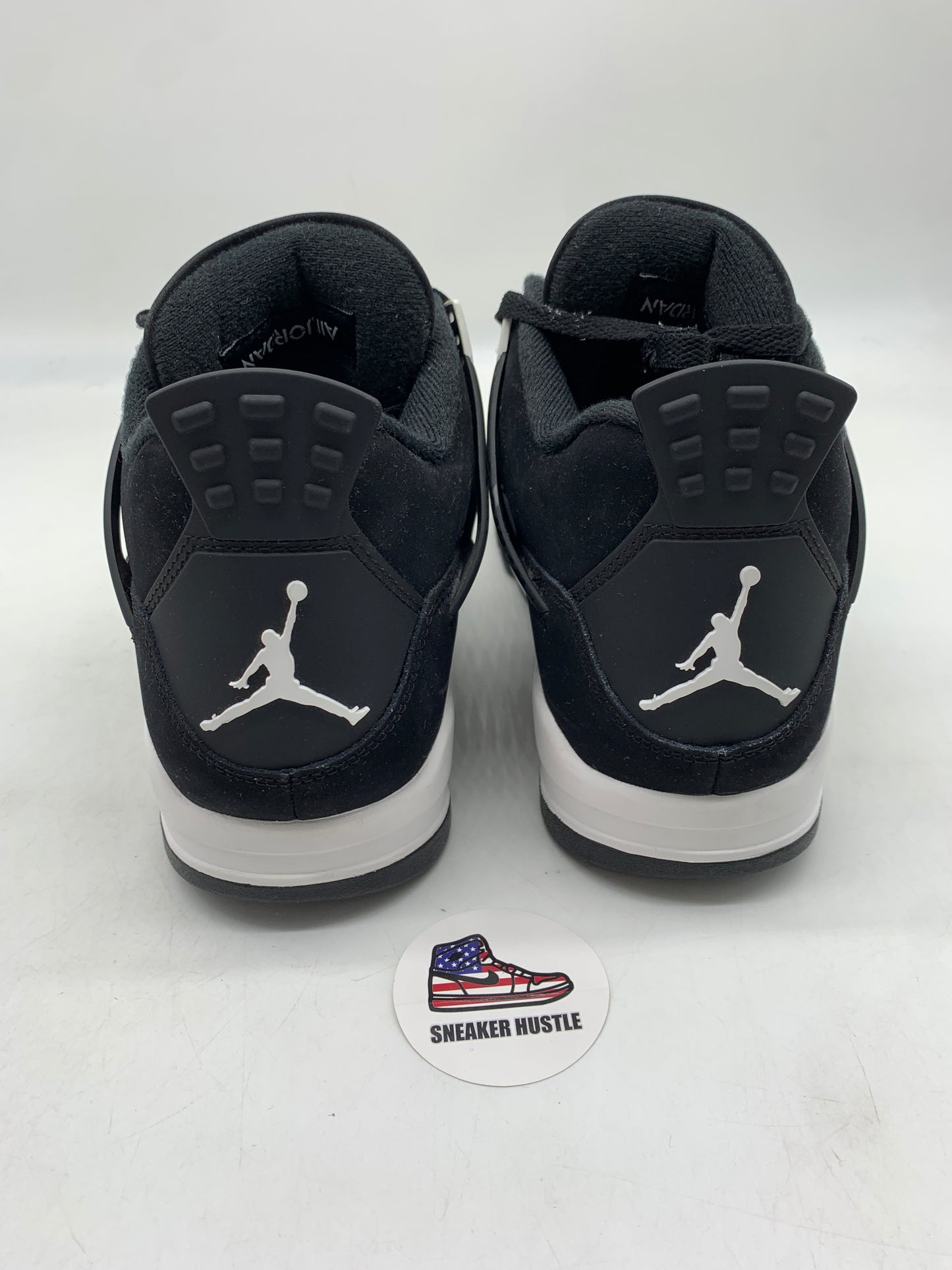 Jordan 4 Retro White Thunder