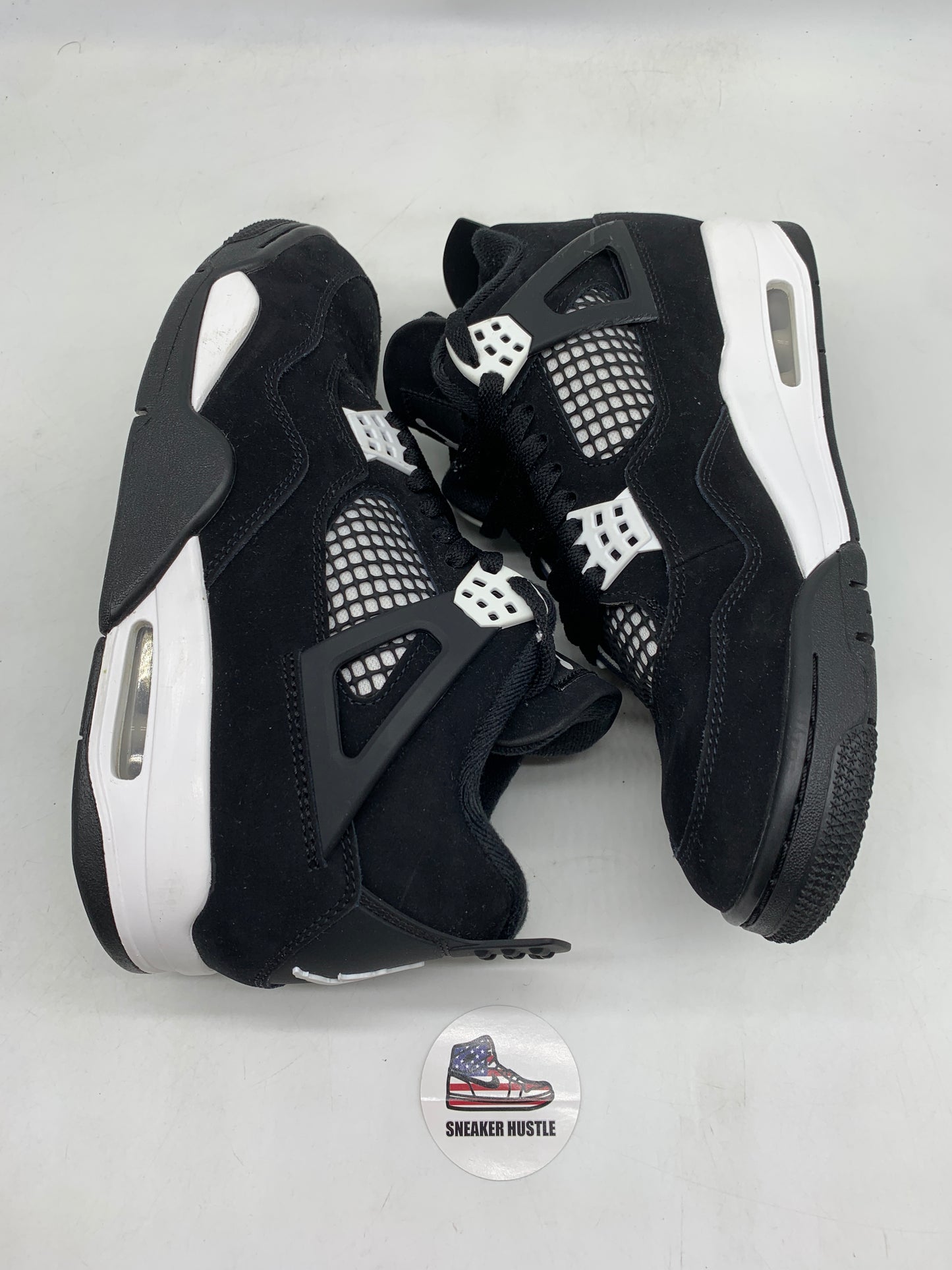 Jordan 4 Retro White Thunder