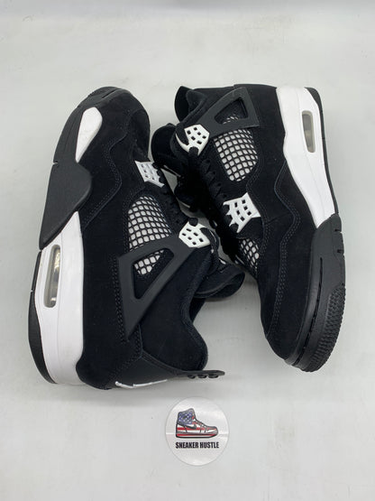 Jordan 4 Retro White Thunder