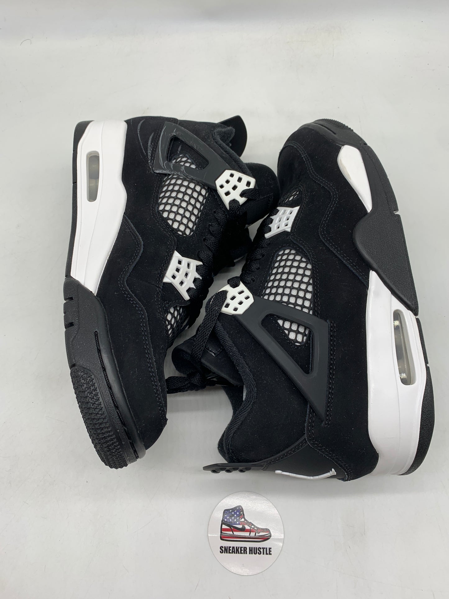 Jordan 4 Retro White Thunder