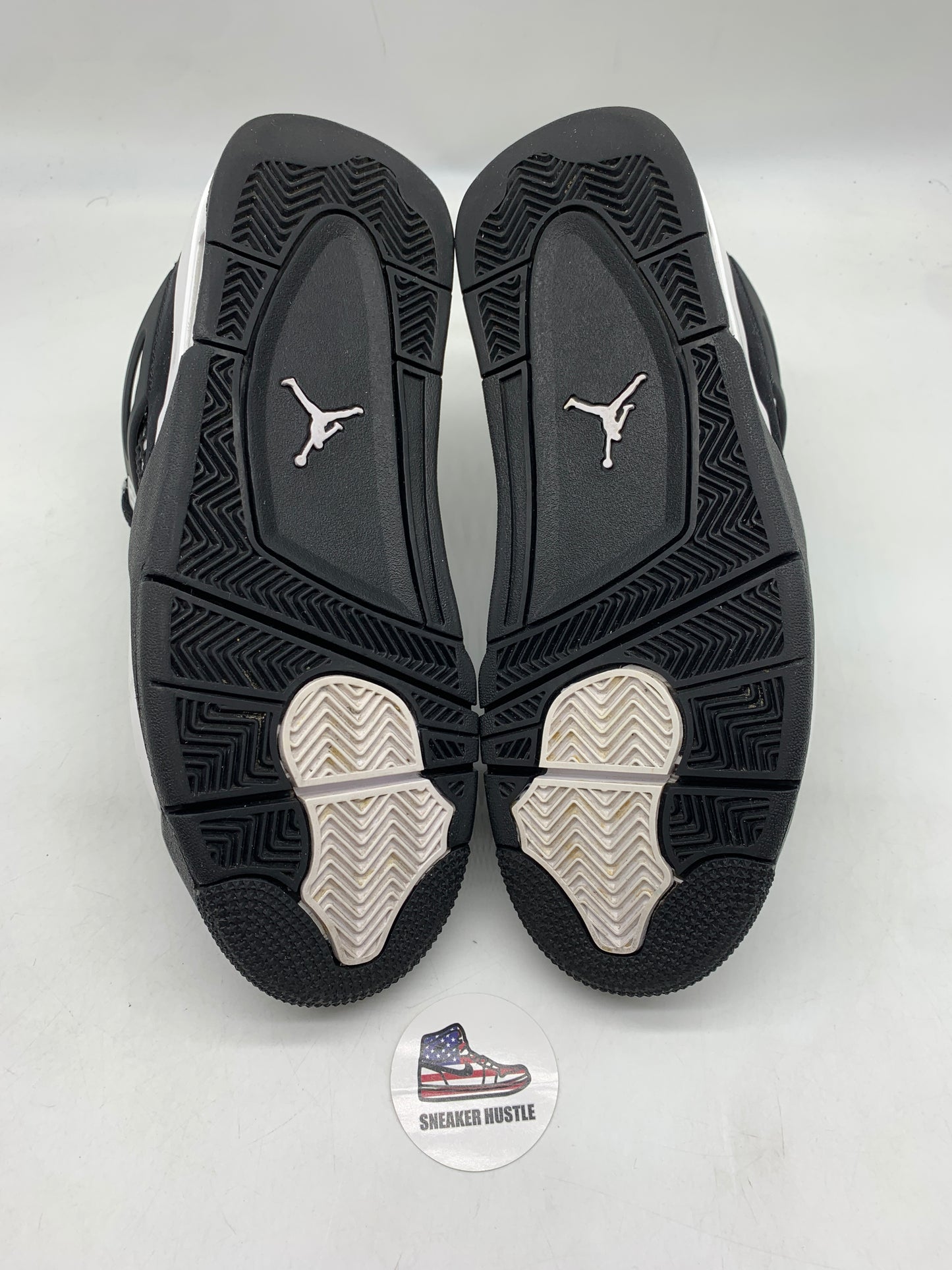 Jordan 4 Retro White Thunder