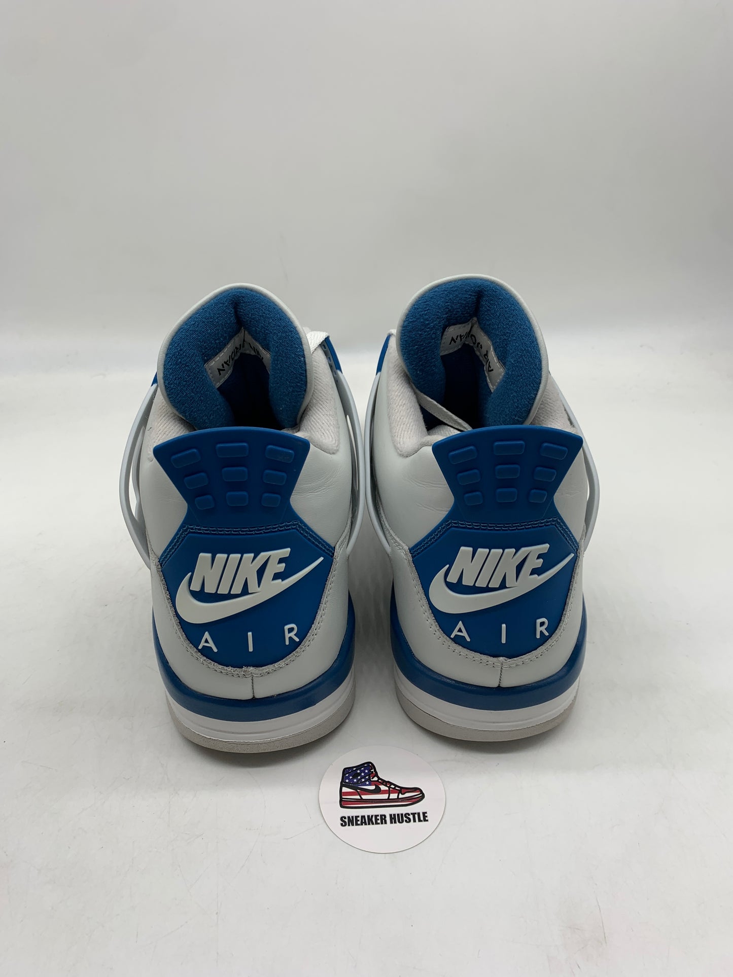 Jordan 4 Retro Military Blue (2024)
