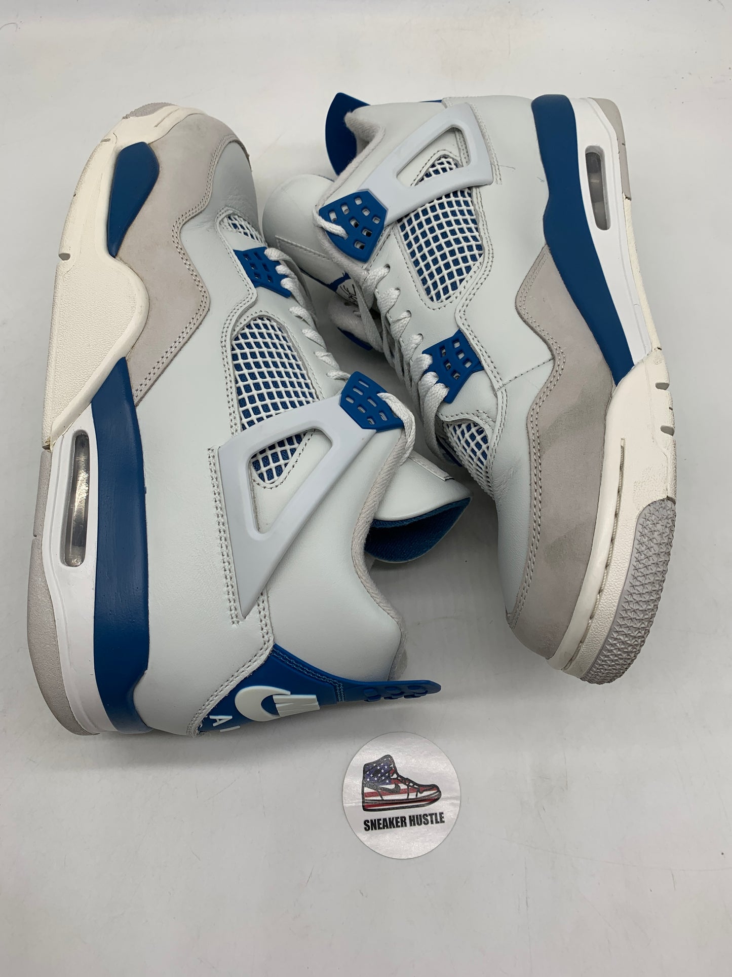 Jordan 4 Retro Military Blue (2024)