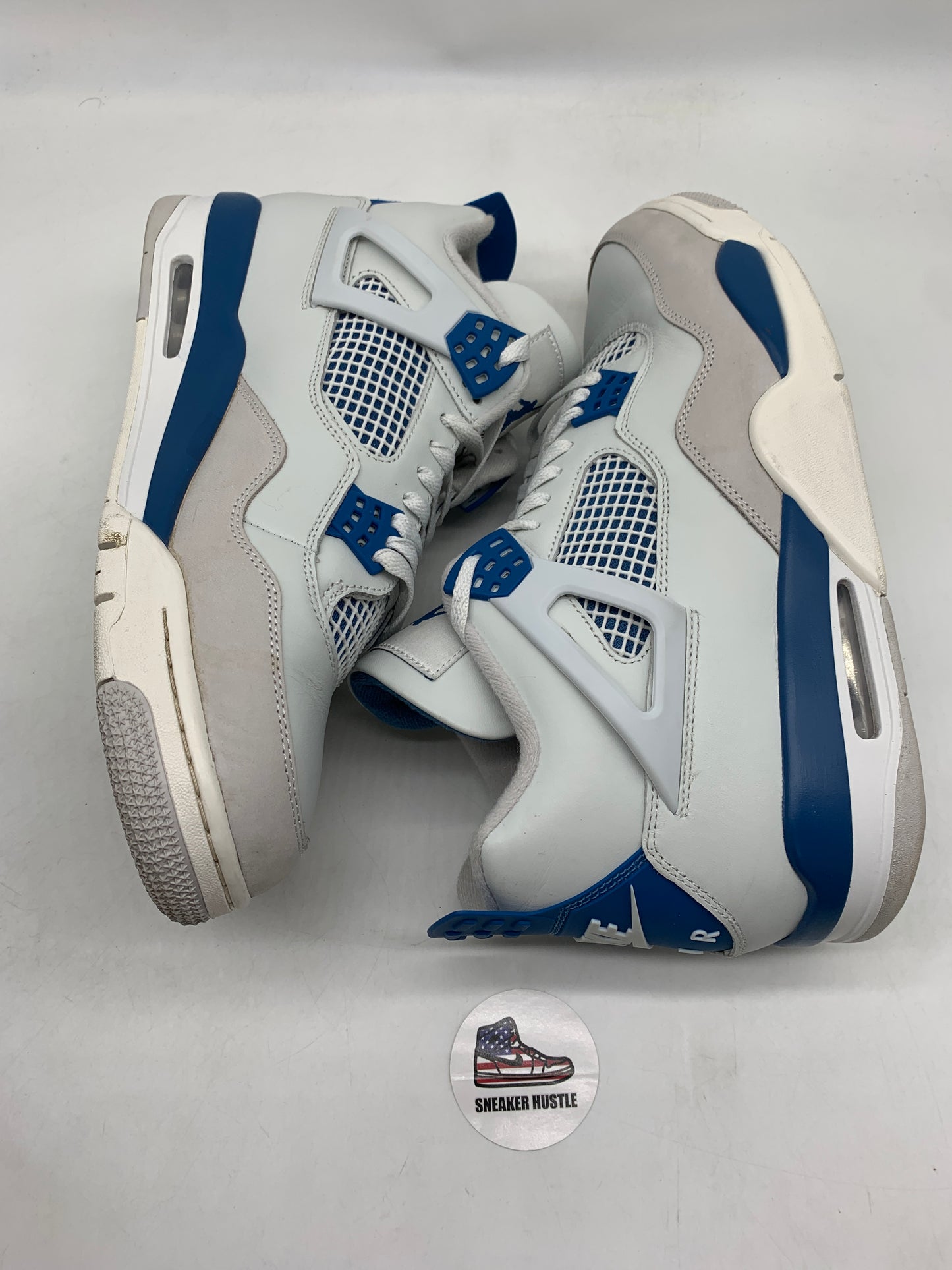Jordan 4 Retro Military Blue (2024)