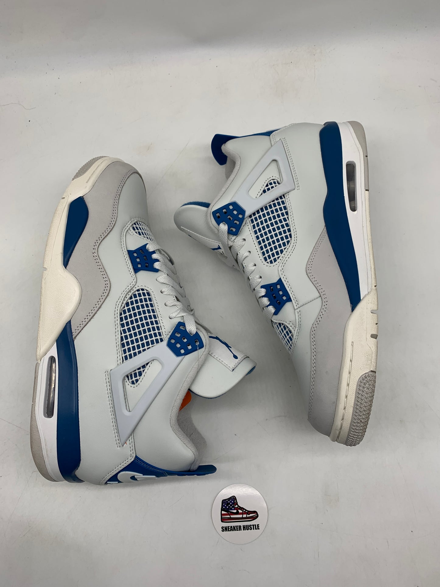 Jordan 4 Retro Military Blue (2024)