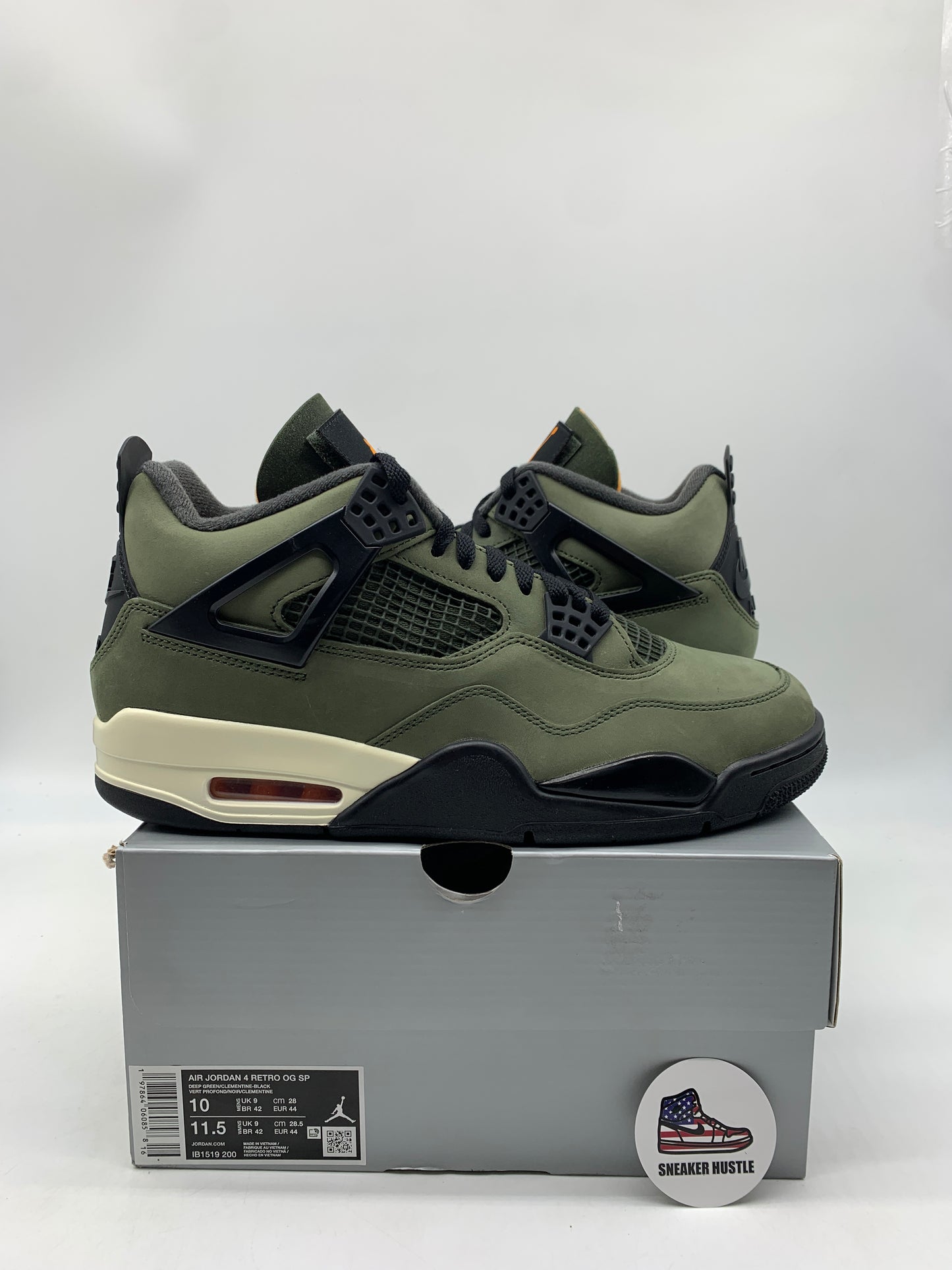 Jordan 4 Retro OG SP Undefeated (2025)