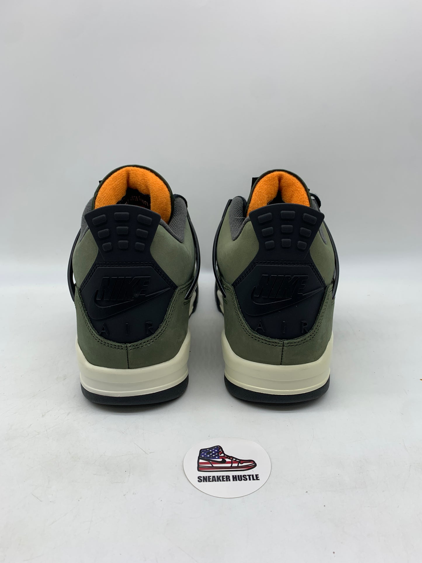 Jordan 4 Retro OG SP Undefeated (2025)