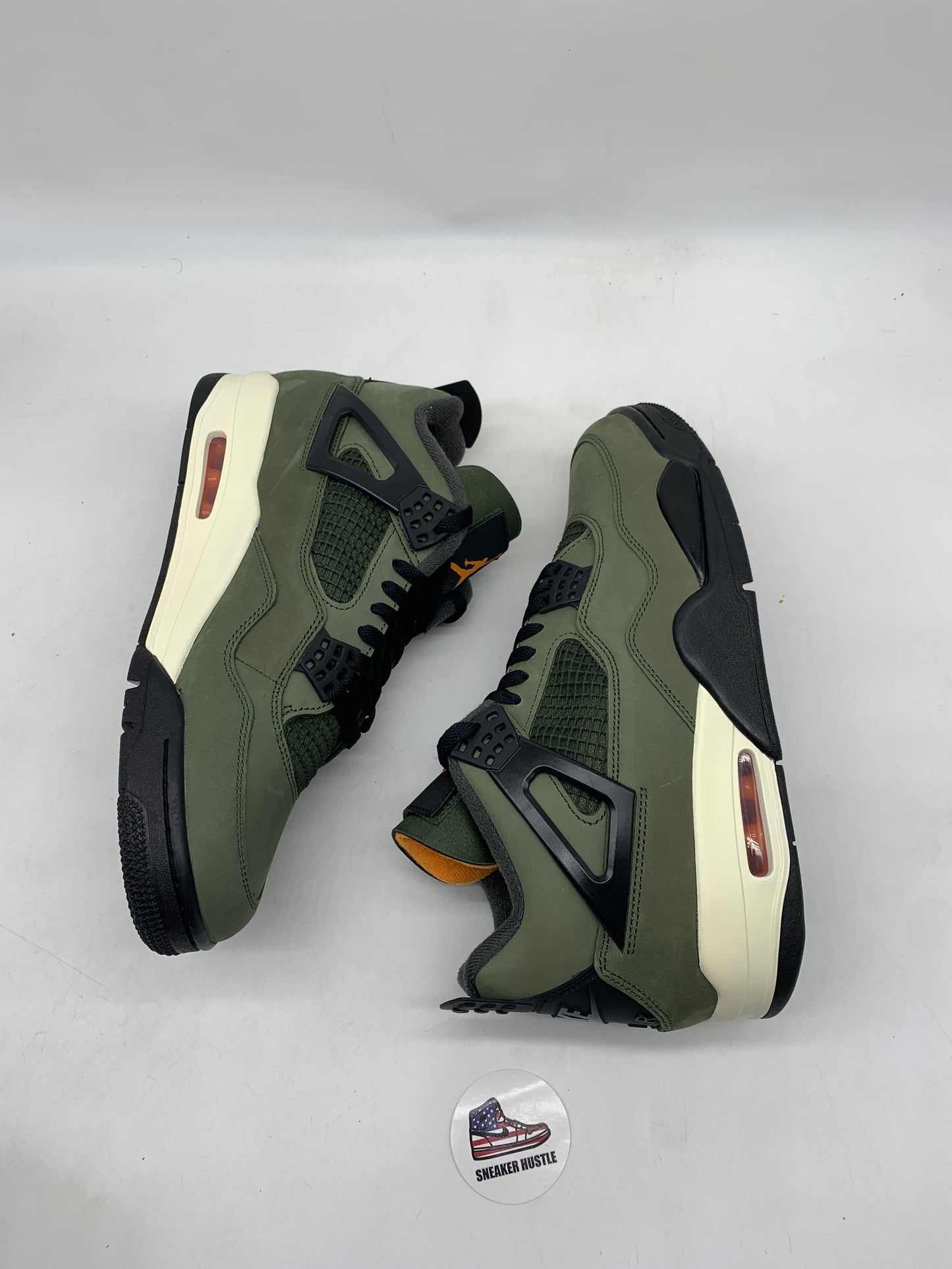 Jordan 4 Retro OG SP Undefeated (2025)