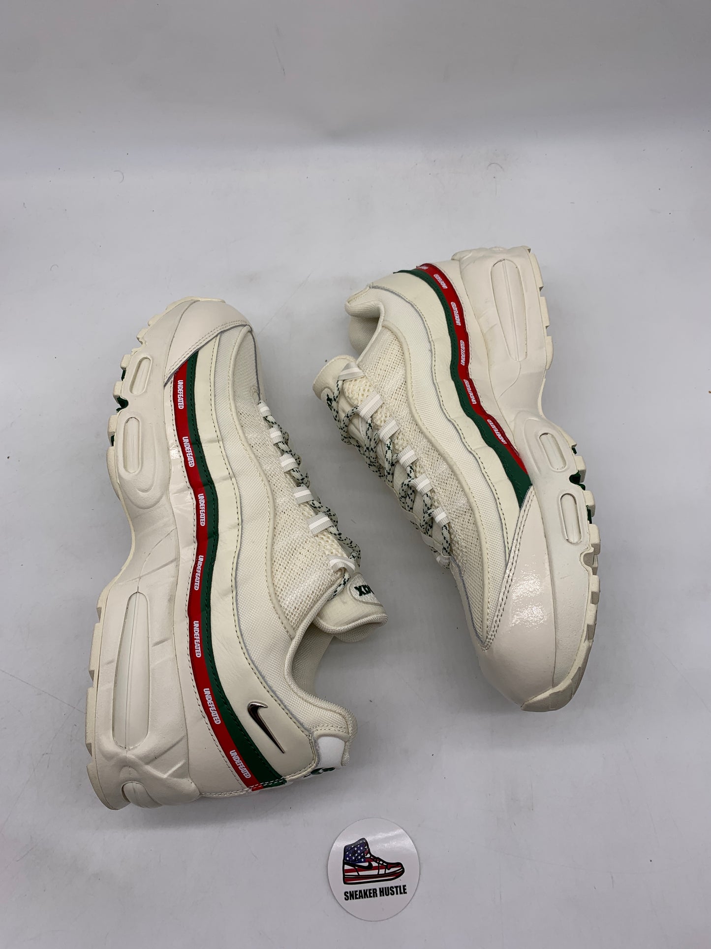 Nike Air Max 95 SP Undefeated Sail