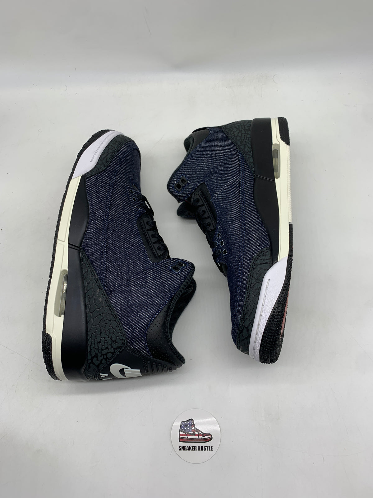 Jordan 3 Retro Levi’s Indigo