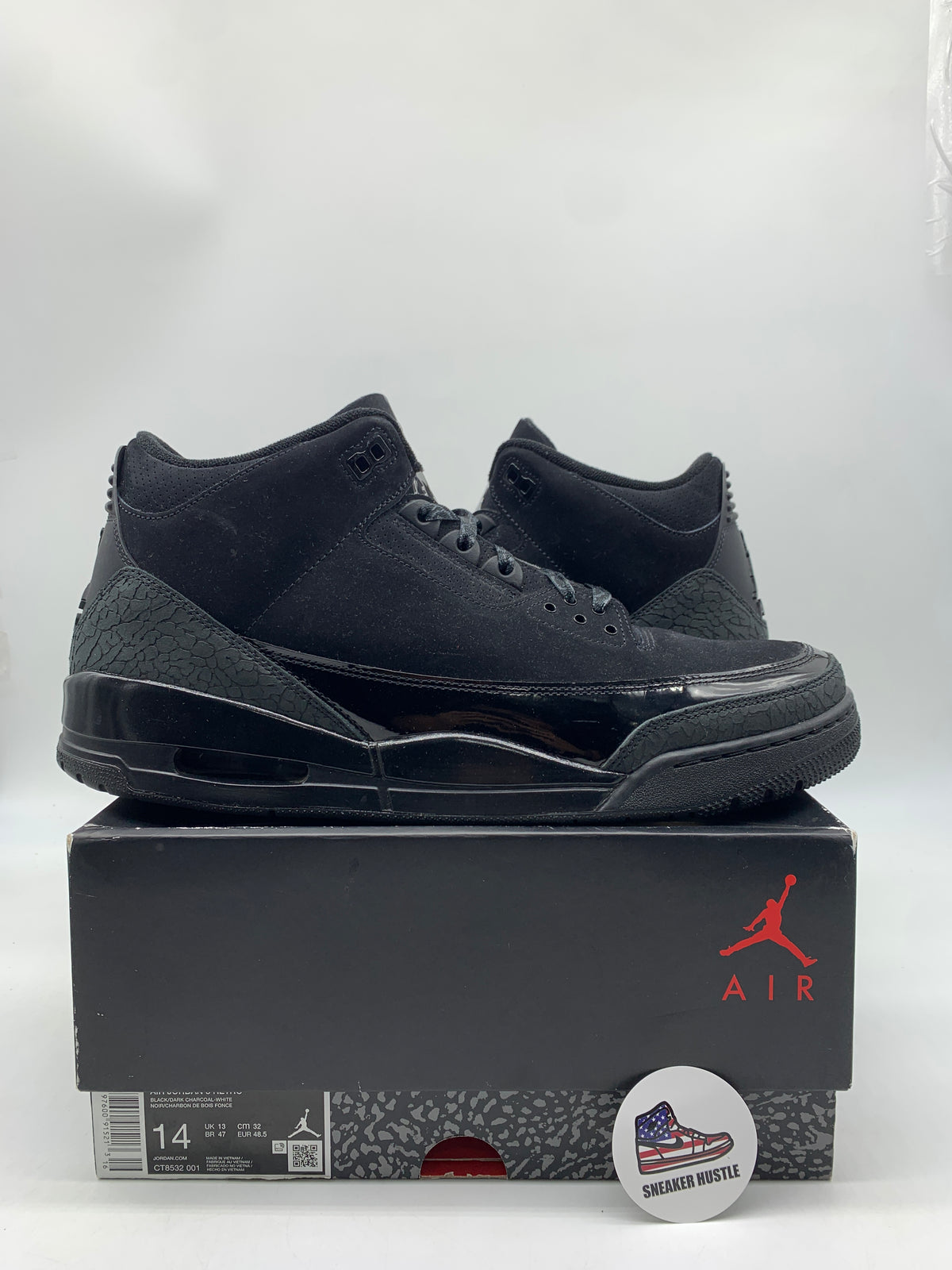 Jordan 3 Retro Black Cat (2025)