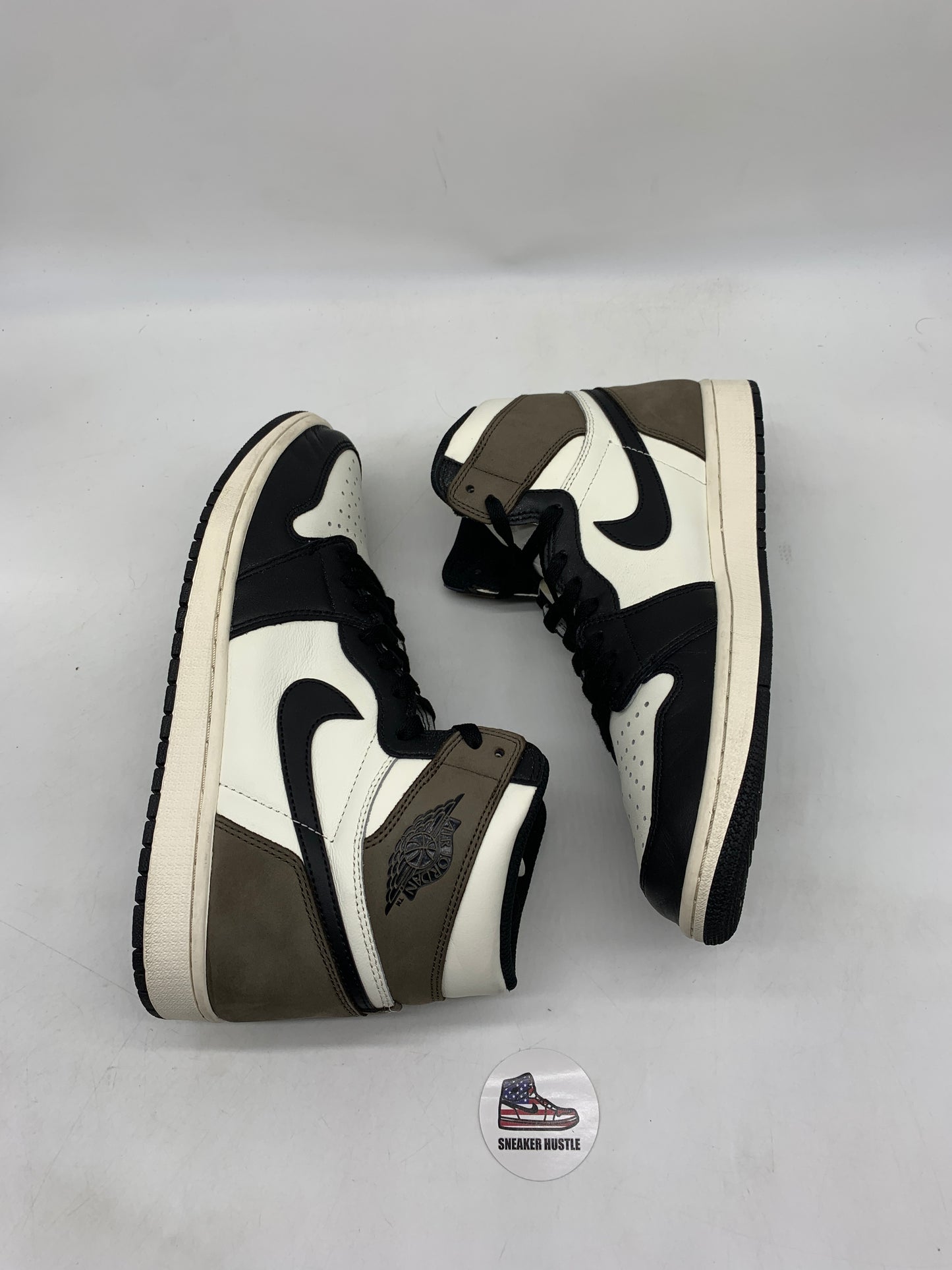 Jordan 1 Retro High Dark Mocha