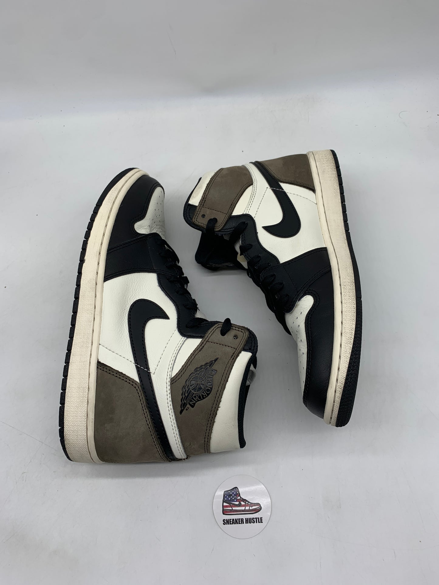Jordan 1 Retro High Dark Mocha