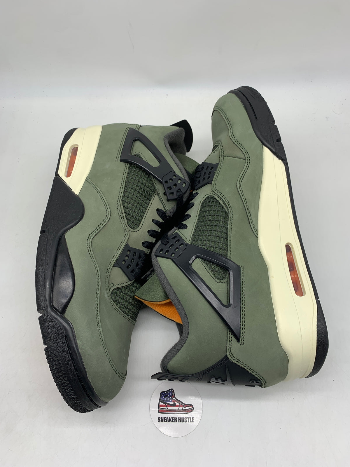 Jordan 4 Retro OG SP Undefeated (2025)